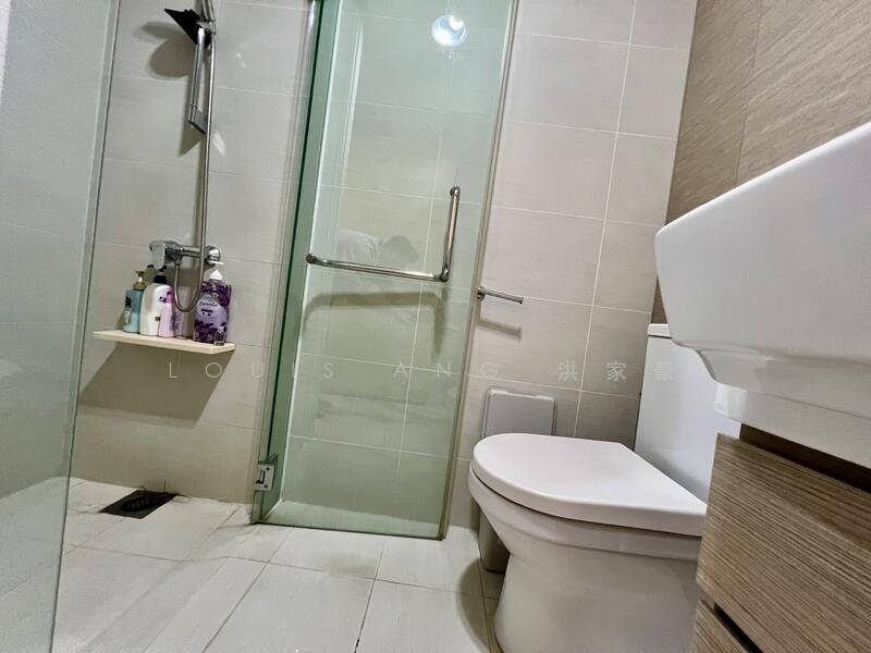 For Rent - The Lakefront Residences