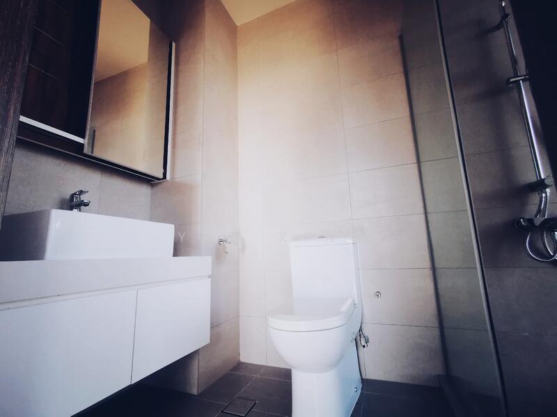Neem Tree Apartment For Sale at S$ 1,870,000 | PropertyGuru Singapore - Bathroom