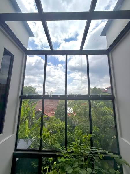 Kingsmead Road - 1KM NYPS and RGPS. Elevated and Wide Frontage New Bungalow, Coronation Road / Coronation Drive, 7 Bedrooms, 9,800 sqft, Bungalow House For Sale, by Bernard Wu, 500055078 - View - PropertyGuru.com.sg