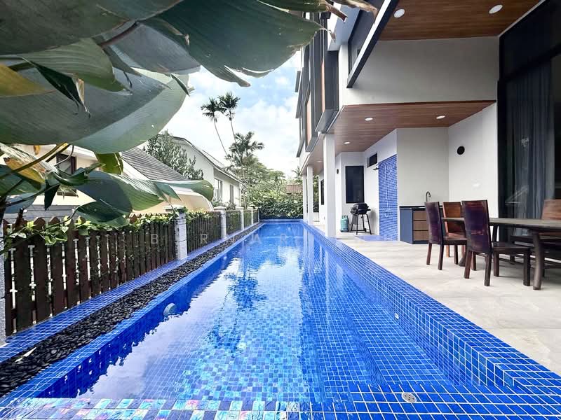 1KM Nanyang Pri. Elevated and Wide Frontage New Bungalow Bungalow House For Sale at S$ 25,700,000 | PropertyGuru Singapore - Exterior