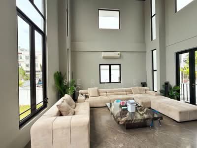 For Sale - Fully Renovated 3-storey Detached Bungalow with swimming pool near MRT