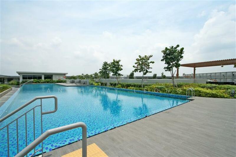 T-Space, 1 Tampines North Drive 1, 2,895 sqft, Light Industrial (B1) For Rent, by Anthony Leong, 500055082 - Pool - CommercialGuru.com.sg