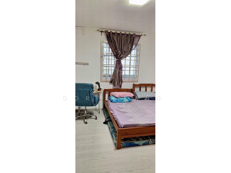 407 Bukit Batok West Avenue 4, 407 Bukit Batok West Avenue 4, 2 Bedrooms, 721 sqft, HDB Flat For Rent, by Doris Kang, 500055103 - Bedroom - PropertyGuru.com.sg