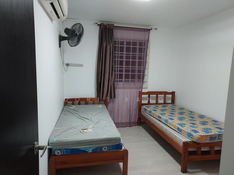 407 Bukit Batok West Avenue 4, 407 Bukit Batok West Avenue 4, 2 Bedrooms, 721 sqft, HDB Flat For Rent, by Doris Kang, 500055103 - Bedroom - PropertyGuru.com.sg