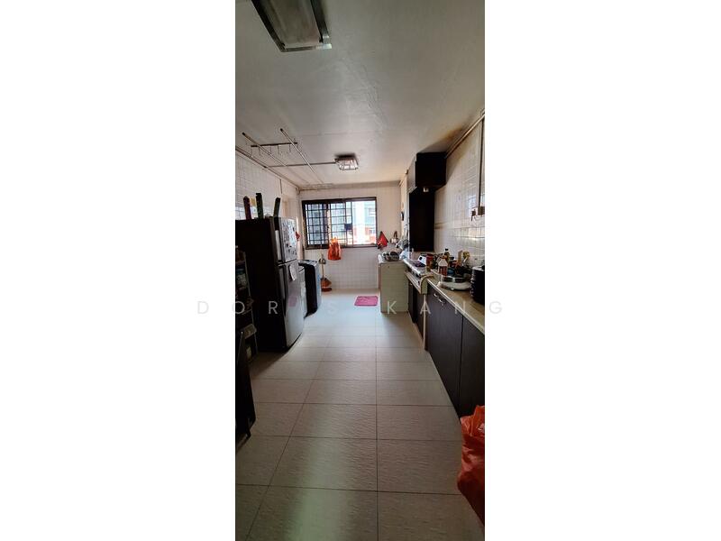 407 Bukit Batok West Avenue 4, 407 Bukit Batok West Avenue 4, 2 Bedrooms, 721 sqft, HDB Flat For Rent, by Doris Kang, 500055103 - Kitchen - PropertyGuru.com.sg