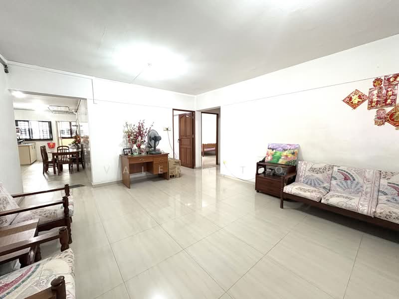 For Sale - 304 Ang Mo Kio Avenue 1