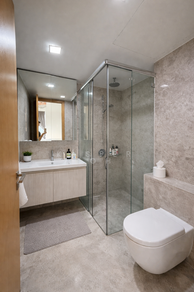 One Shenton Condominium For Sale at S$ 1,188,888 | PropertyGuru Singapore - Bathroom