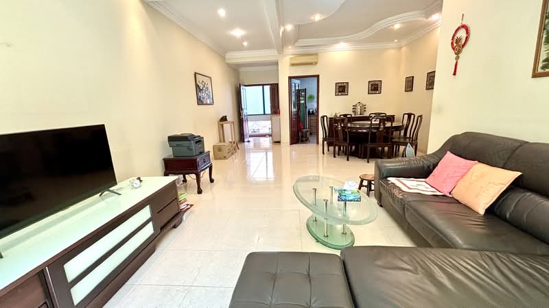 Hillview Heights Condominium For Sale at S$ 3,200,000 | PropertyGuru Singapore