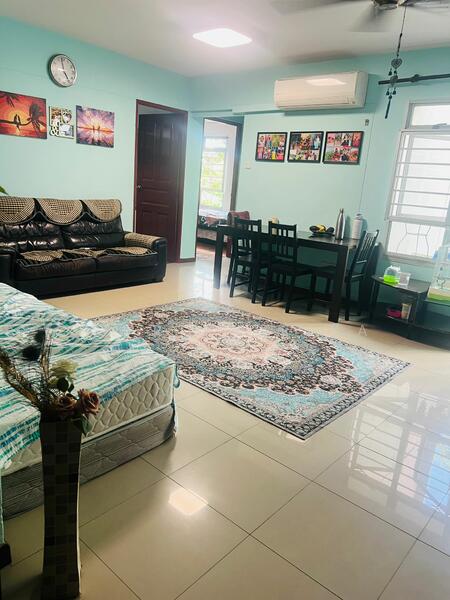 408B Fernvale Road HDB Flat For Sale at S$ 590,000 | PropertyGuru Singapore - Living Room