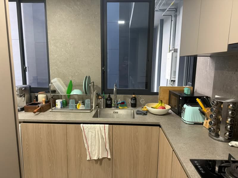 KI Residences At Brookvale Condominium For Sale at S$ 2,400,000 | PropertyGuru Singapore - Kitchen