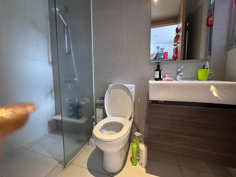 Prive Executive Condominium For Sale at S$ 1,980,000 | PropertyGuru Singapore - Bathroom
