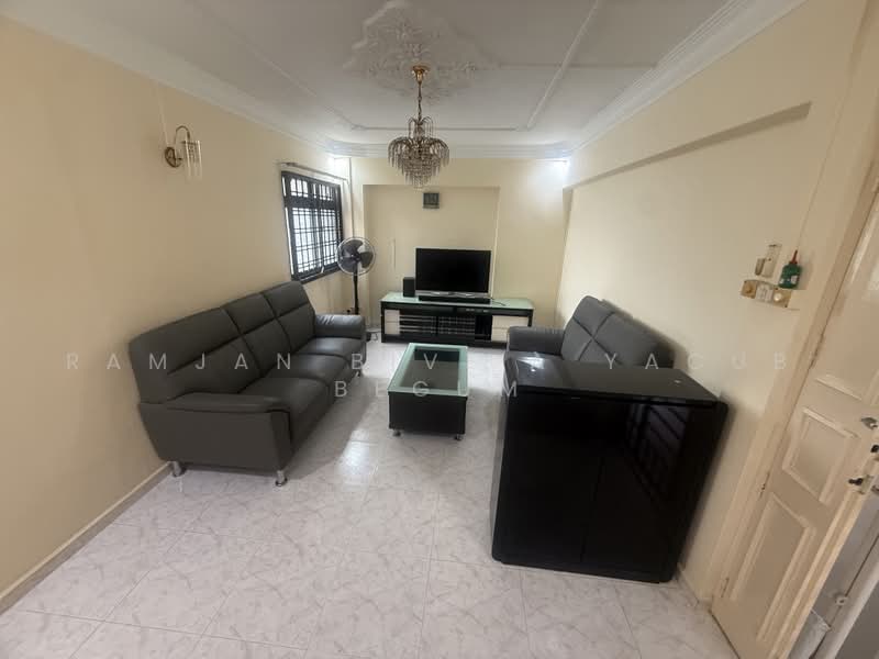 838 Hougang Central, 838 Hougang Central, 3 Bedrooms, 1,078 sqft, HDB Flat For Sale, by Ramjan Bivi A Yacub Begum, 500055160 - Living Room - PropertyGuru.com.sg
