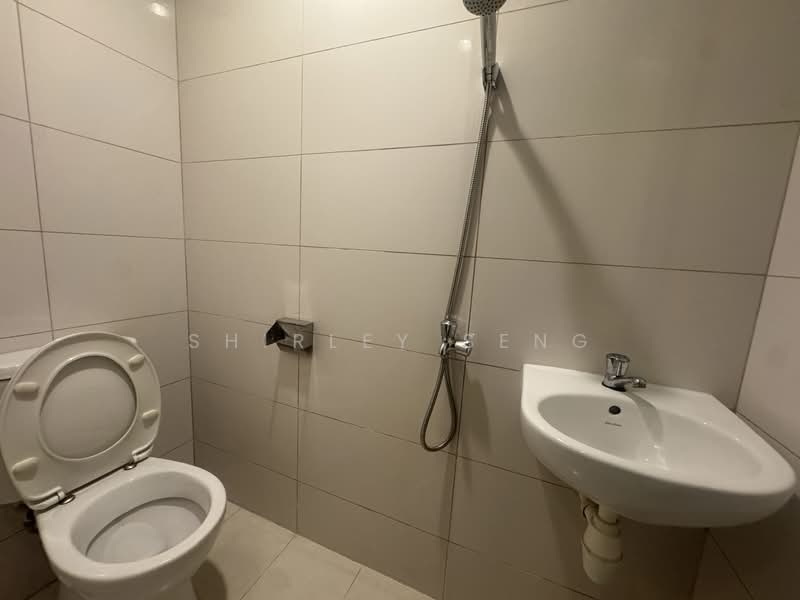 Marina Bay Suites, 3 Central Boulevard, 3 Bedrooms, 1,593 sqft, Apartment For Rent, by Shirley Seng, 500055169 - Bathroom - PropertyGuru.com.sg
