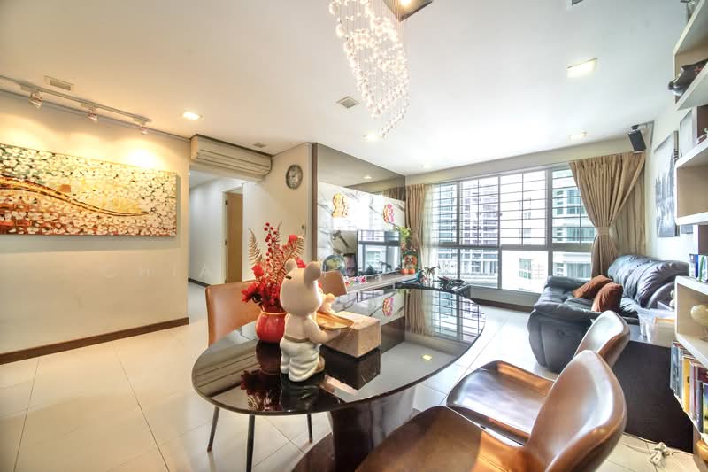 For Sale - Cheap! Move In Cond, No Extension, Corner, Bright, MRT, LRT, 6 Pri Sch