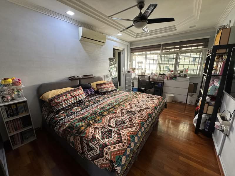 777 Pasir Ris Street 71 HDB Flat For Sale at S$ 750,000 | PropertyGuru Singapore - Bedroom