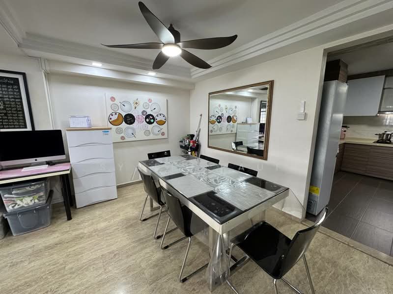 777 Pasir Ris Street 71 HDB Flat For Sale at S$ 750,000 | PropertyGuru Singapore - Dining Room