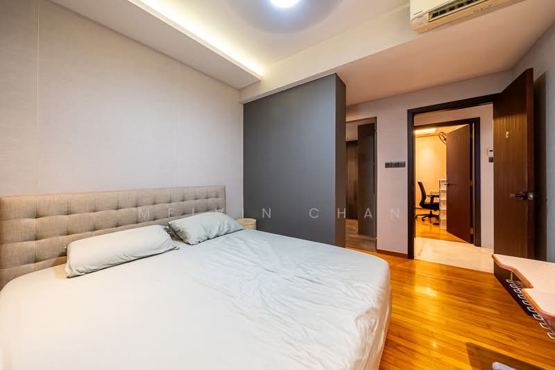 Grandeur 8 Condominium For Sale at S$ 2,088,000 | PropertyGuru Singapore - Bedroom