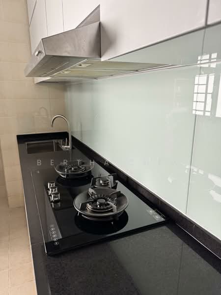 988B Jurong West Street 93, 988B Jurong West Street 93, 3 Bedrooms, 1,001 sqft, HDB Flat For Rent, by Bertha Chew, 500055222 - Kitchen - PropertyGuru.com.sg