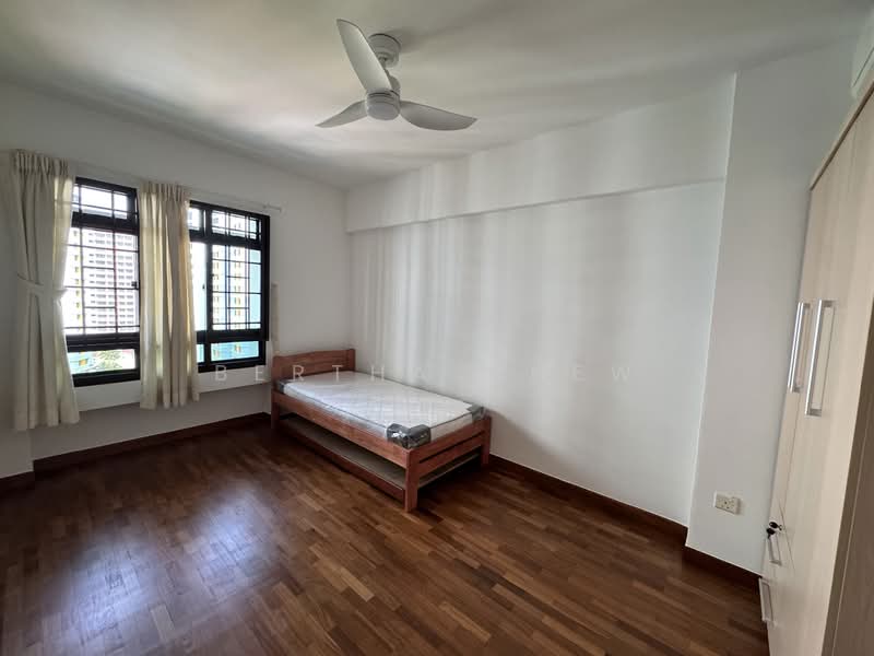 988B Jurong West Street 93, 988B Jurong West Street 93, 3 Bedrooms, 1,001 sqft, HDB Flat For Rent, by Bertha Chew, 500055222 - Bedroom - PropertyGuru.com.sg