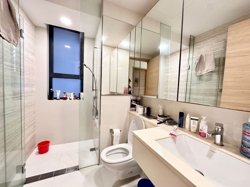 d'Leedon (Former Farrer Court) Condominium For Sale at S$ 3,100,000 | PropertyGuru Singapore - Bathroom
