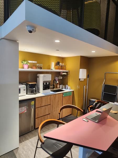 Woods Square, 8 Woodlands Square, 721 sqft, Office For Rent, by Rachel ng, 500055231 - Kitchen - CommercialGuru.com.sg