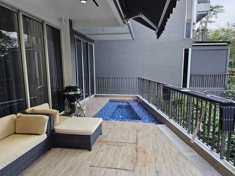 Heron Bay Executive Condominium For Sale at S$ 1,988,000 | PropertyGuru Singapore - Balcony