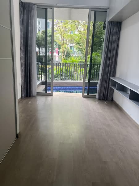 Heron Bay, Upper Serangoon View, Hougang / Punggol / Sengkang, 4 Bedrooms, 1,593 sqft, Executive Condominium For Sale, by Angie Kwek, 500055247 - Balcony - PropertyGuru.com.sg