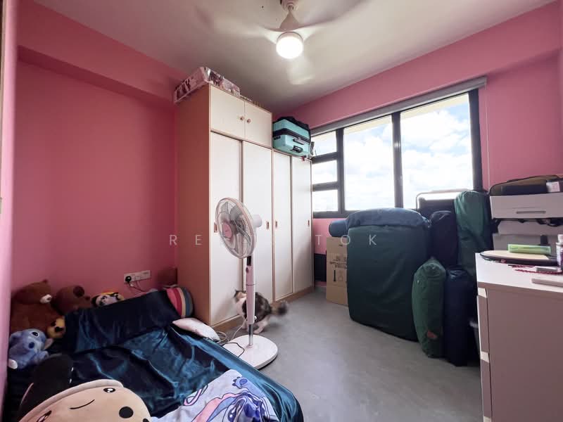 467A Bukit Batok West Avenue 9 HDB Flat For Sale at S$ 570,000 | PropertyGuru Singapore - Bedroom