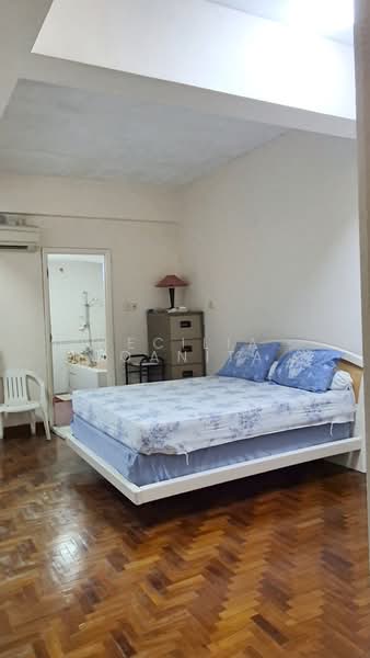 Versailles Condominium For Sale at S$ 1,880,000 | PropertyGuru Singapore