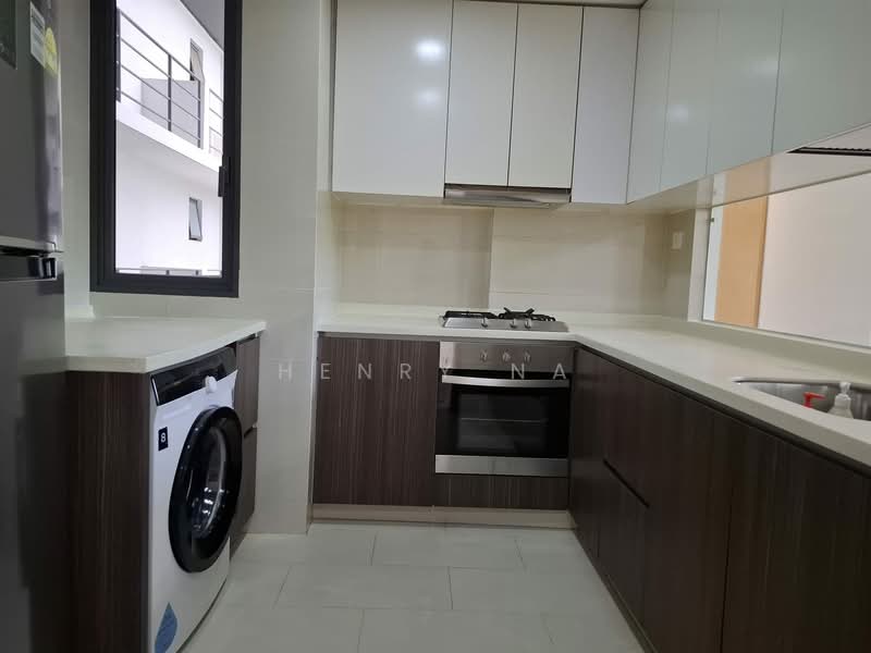 La Fiesta, 58 Sengkang Square, 3 Bedrooms, 893 sqft, Condominium For Rent, by Henry Na, 500055254 - PropertyGuru.com.sg