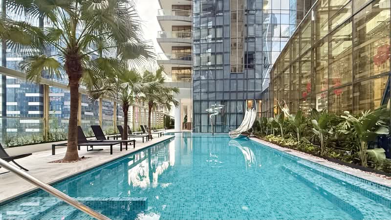 One Shenton, 1 Shenton Way, 2 Bedrooms, 1,109 sqft, Condominium For Rent, by Cheryl Soh, 500055258 - Pool - PropertyGuru.com.sg