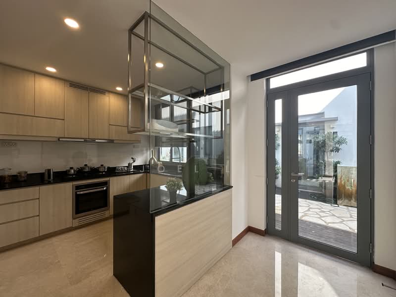 Greenwood Mews, 271 Greenwood Avenue, 5 Bedrooms, 3,100 sqft, Cluster House For Rent, by Joel Li, 500055261 - Kitchen - PropertyGuru.com.sg