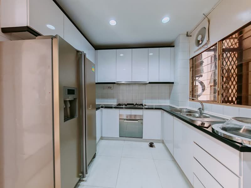 Leonie Condotel, 2 Leonie Hill Road, 4 Bedrooms, 2,722 sqft, Condominium For Rent, by Joel Li, 500055265 - Kitchen - PropertyGuru.com.sg