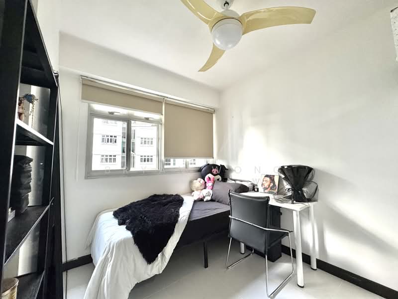 487 Segar Road HDB Flat For Sale at S$ 525,000 | PropertyGuru Singapore - Common Bedroom