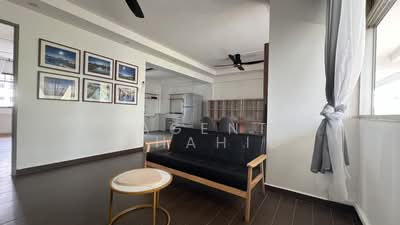 For Sale - 729 Woodlands Circle