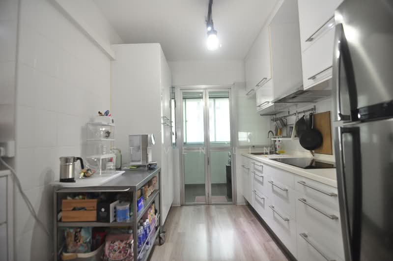 213A Punggol Walk HDB Flat For Sale at S$ 699,000 | PropertyGuru Singapore - Kitchen