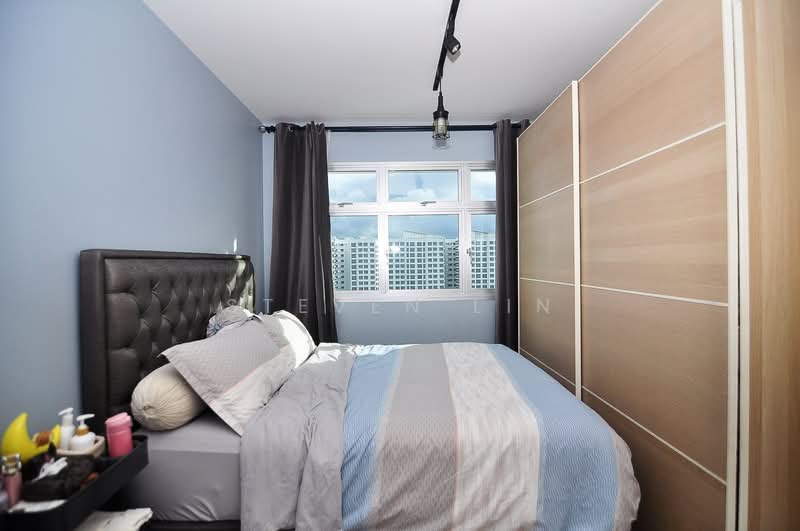 213A Punggol Walk HDB Flat For Sale at S$ 699,000 | PropertyGuru Singapore - Bedroom