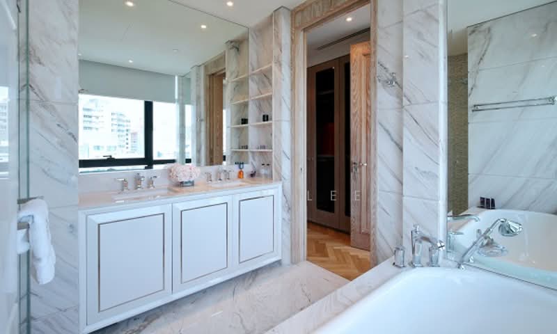 The Ritz-Carlton Residences Condominium For Sale at S$ 13,500,000 | PropertyGuru Singapore - Bathroom