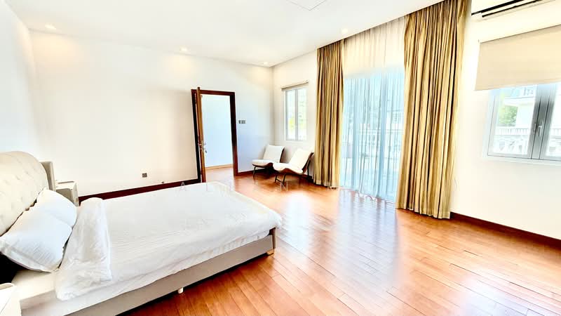 Grand and Majestic GCB near Botanic Gardens 植物园旁尊贵优质洋房, , 7 Bedrooms, 12,511 sqft, Good Class Bungalow For Rent, by Allan Ma, 500055310 - Bedroom - PropertyGuru.com.sg