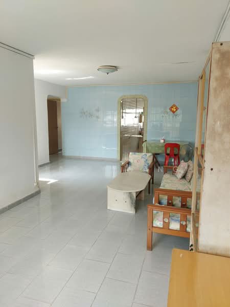309 Shunfu Road HDB Flat For Sale at S$ 750,000 | PropertyGuru Singapore - Living Room