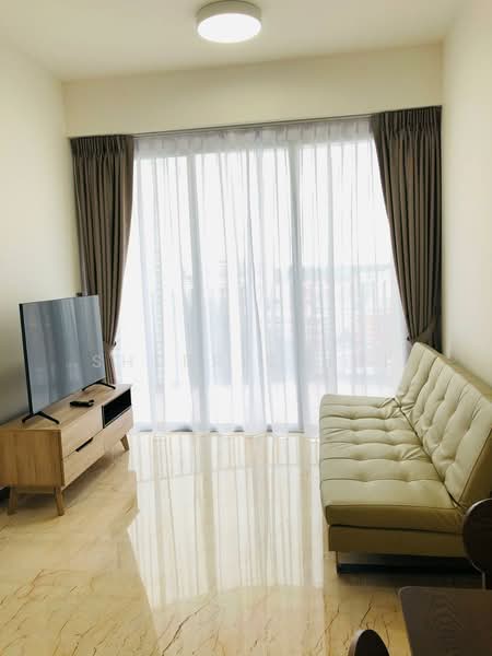 Queens Peak, 1 Dundee Road, 2 Bedrooms, 775 sqft, Condominium For Rent, by Sherris Hui, 500055319 - Living Room - PropertyGuru.com.sg