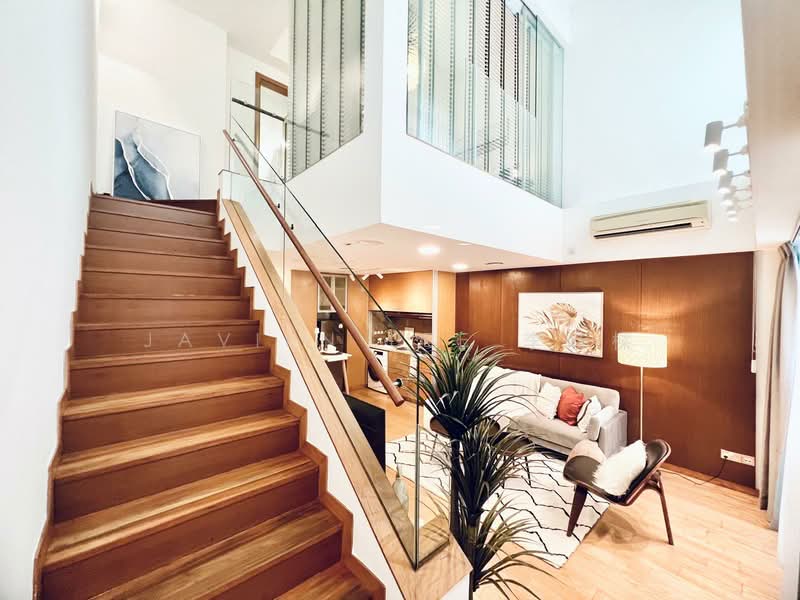 Icon Condominium For Sale at S$ 1,450,000 | PropertyGuru Singapore - Stairs