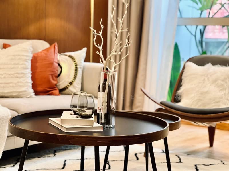 Icon Condominium For Sale at S$ 1,450,000 | PropertyGuru Singapore - Living Room