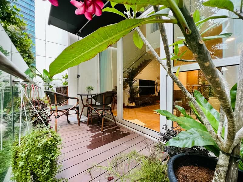 Icon Condominium For Sale at S$ 1,450,000 | PropertyGuru Singapore - Balcony