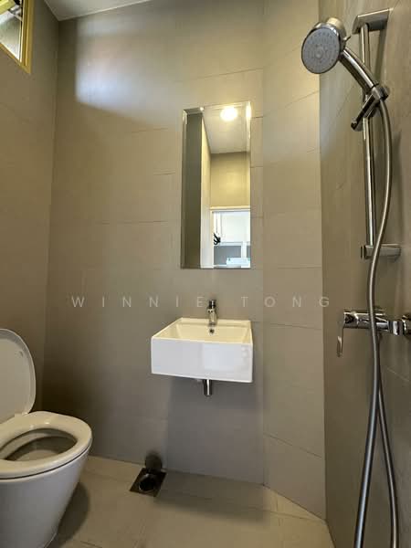 Orange Regency, 101 Fernhill Road, 4 Bedrooms, 2,433 sqft, Apartment For Rent, by Winnie Tong, 500055340 - Bathroom - PropertyGuru.com.sg