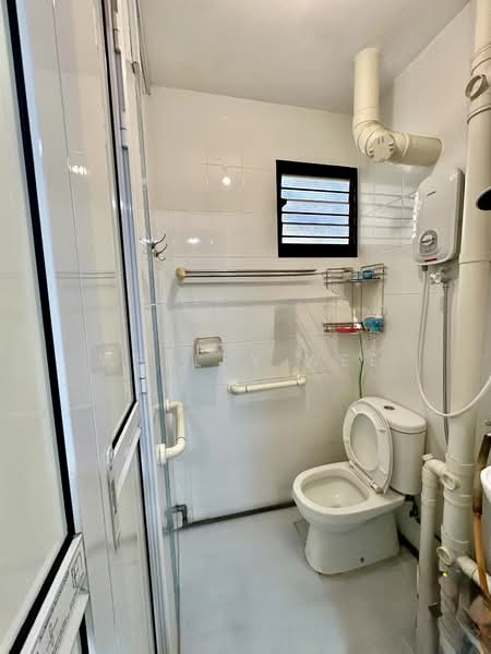 428 Ang Mo Kio Avenue 3, 428 Ang Mo Kio Avenue 3, Room Rental, 1,504 sqft, HDB Flat For Rent, by Wesley Wee, 500055353 - PropertyGuru.com.sg