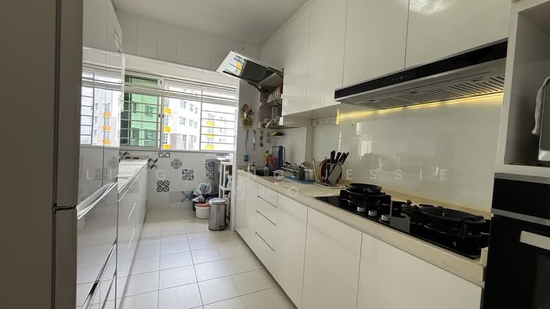 312B Clementi Avenue 4 HDB Flat For Sale at S$ 1,408,800 | PropertyGuru Singapore - Kitchen