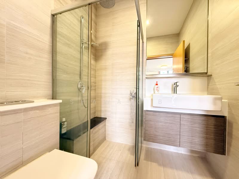The Creek @ Bukit Condominium For Sale at S$ 899,000 | PropertyGuru Singapore - Bathroom