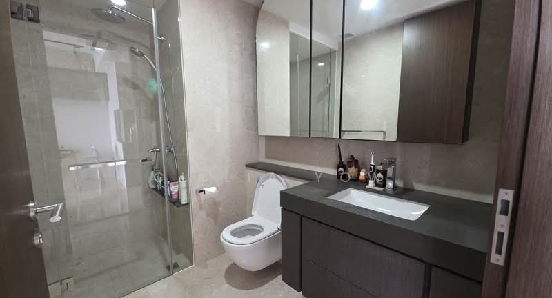 Avenue South Residence Condominium For Sale at S$ 1,650,000 | PropertyGuru Singapore - Bathroom