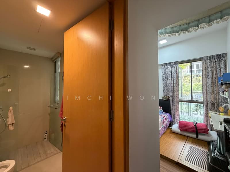 Terrasse Condominium For Sale at S$ 1,400,000 | PropertyGuru Singapore - Bathroom
